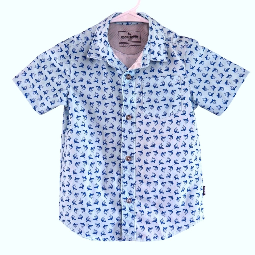 Eddie Bauer Boys Shark Print Blue Size 5 Short Sleeve Button Shirt Beach Coastal